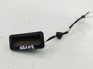 кнопка открытия багажника Ford Focus 2 поколение 2006, 1.6 л., i, бензин, МКПП, красный, хетчбэк 5 дв., 6M5119B514AB