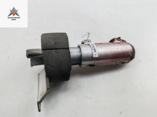 кронштейн заднего бампера Audi 80 8C/B4 1992, 2.0 л., бензин, МКПП, красный, седан, 8A0807331A