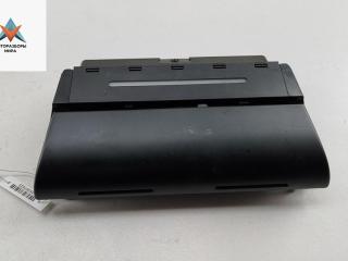 пепельница Audi A4 B5 [рестайлинг] 1999, 1.8 л., бензин, МКПП, зелёный, седан, 8D0857951G