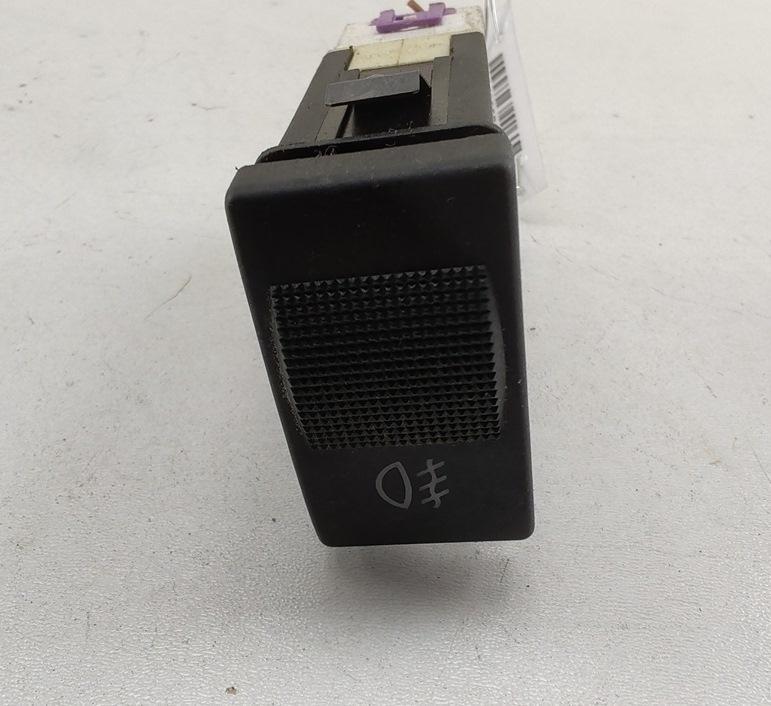 кнопка противотуманных фар Audi A4 B5 1997, 1.6 л., бензин, МКПП, синий, седан, 4D0941535 - фото №1