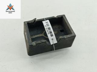 опора под домкрат (поддомкратная подушка) Opel Signum C 2004, 2.2 л., дизель, АКПП, серый, хетчбэк 5 дв., 24435780