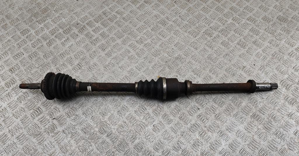полуось передняя правая (приводной вал, ШРУС) Peugeot 206 2003, 1.4 л., бензин, МКПП, чёрный, универсал