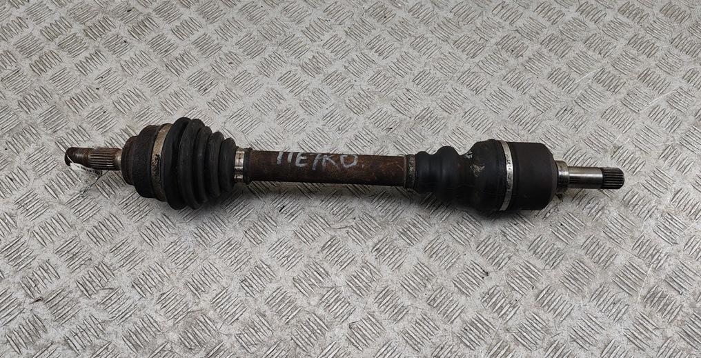 полуось передняя левая (приводной вал, ШРУС) Peugeot 307 2003, 1.6 л., бензин, МКПП, красный, универсал