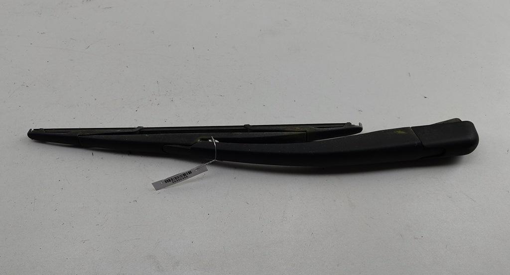 Щеткодержатель (поводок стеклоочистителя) задний Peugeot 307 2005, 2.0 л., дизель, МКПП, серый, универсал