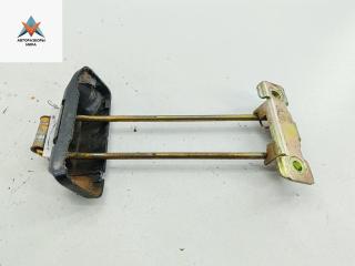 ответная часть (скоба) замка двери Volkswagen Transporter T4 1991, 2.4 л., дизель, МКПП, зелёный, микроавтобус, 701827541A