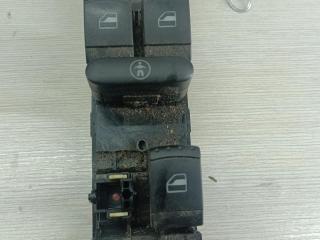 кнопка стеклоподъемника переднего левого Volkswagen Passat B5 [рестайлинг] 2001, 2.5 л., дизель, МКПП, серый, универсал