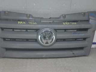 решетка радиатора Volkswagen Crafter 1 поколение 2009, 2.5 л., дизель, МКПП, микроавтобус