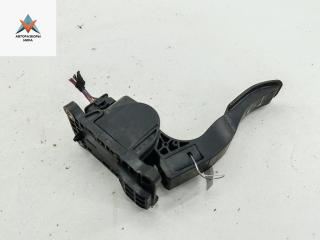 педаль Mercedes-Benz Vito 2009, 2.2 л., дизель, МКПП, белый, микроавтобус, 9063000404
