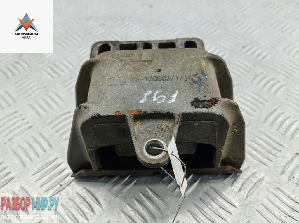 подушка крепления КПП Volkswagen Golf 4 поколение 2002, 2.0 л., бензин, МКПП, серый, универсал, 1J0199555 - фото №1
