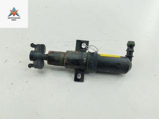 форсунка омывателя фары Volkswagen Passat B6 2007, 2.0 л., дизель, МКПП, чёрный, универсал, 3C0955103A