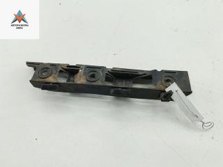 кронштейн переднего бампера Volkswagen Passat B6 2005, 2.0 л., бензин, МКПП, серый, универсал, 3C0807183