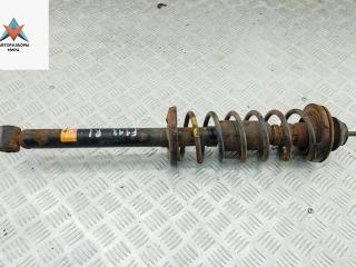 стойка передняя Volkswagen Golf 3 поколение 1997, 1.4 л., бензин, МКПП, красный, хетчбэк 3 дв.