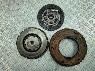 маховик Volkswagen Bora 1 поколение 1999, 1.6 л., бензин, МКПП, чёрный, универсал, 027105273D