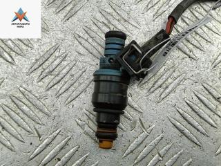 форсунка Audi 80 8C/B4 1991, 2.0 л., бензин, МКПП, серый, седан, 037906031C