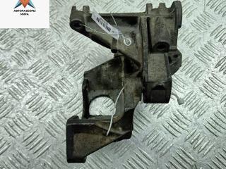 кронштейн гидроусилителя Volkswagen Golf 3 поколение 1993, 1.8 л., бензин, МКПП, красный, хетчбэк 5 дв., 028145531D, 028145523C