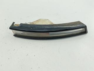 Поворотник (указатель поворота) правый Volkswagen Passat B6 2007, 2.0 л., дизель, МКПП, чёрный, универсал, 3C0953042L