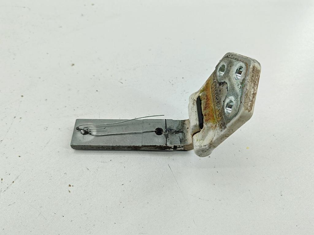 петля двери Volkswagen Caddy 2005, белый, фургон, 2K0827151B