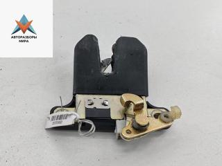 замок багажника Volkswagen Passat B5 1997, седан, 3B5827505