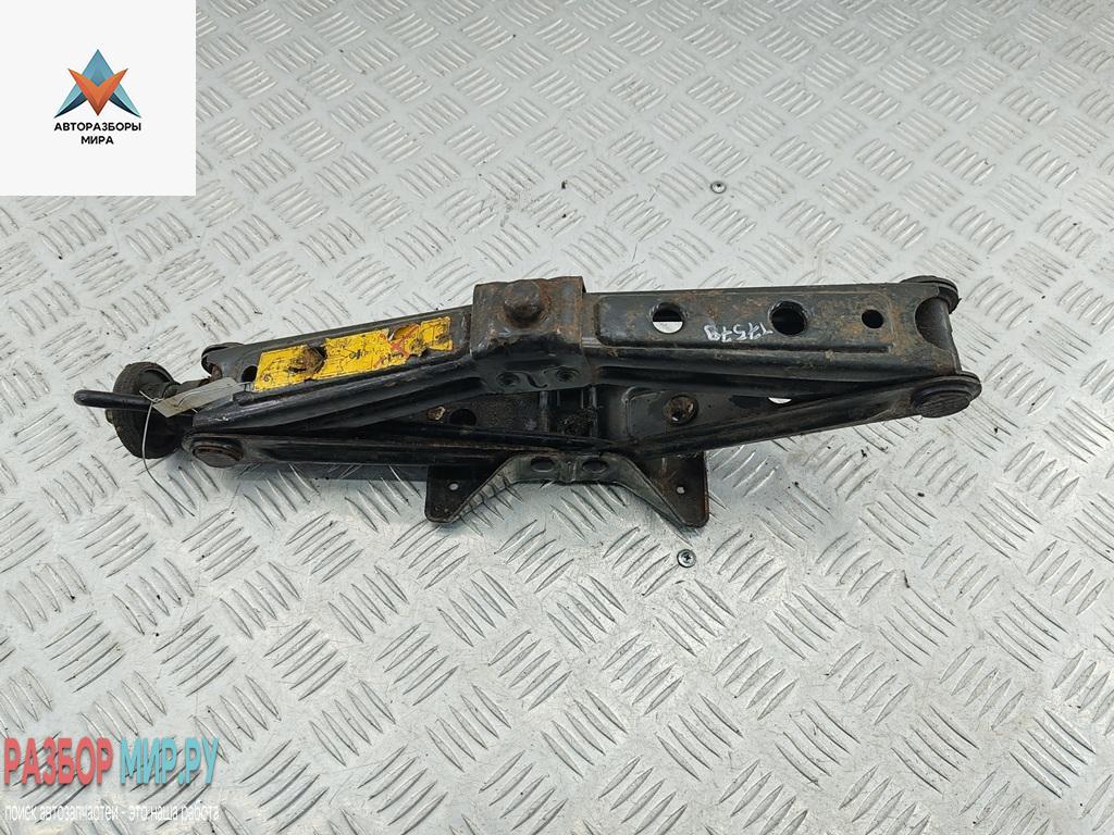 домкрат IVECO Daily 4 поколение 2007, 2.3 л., дизель, МКПП, красный, микроавтобус - фото №1
