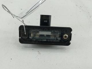 подсветка номера Volkswagen Passat B6 2006, 2.0 л., бензин, МКПП, серый, седан, 1J6943021B