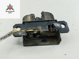 замок багажника Volkswagen Caddy 3 поколение 2005, фургон, 2K0827505C
