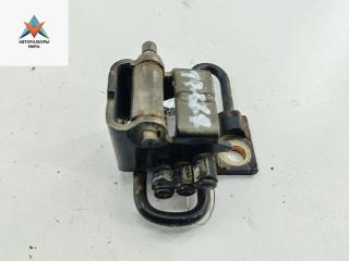 петля двери Volkswagen Passat B5 1998, чёрный, универсал, 4B0831412A