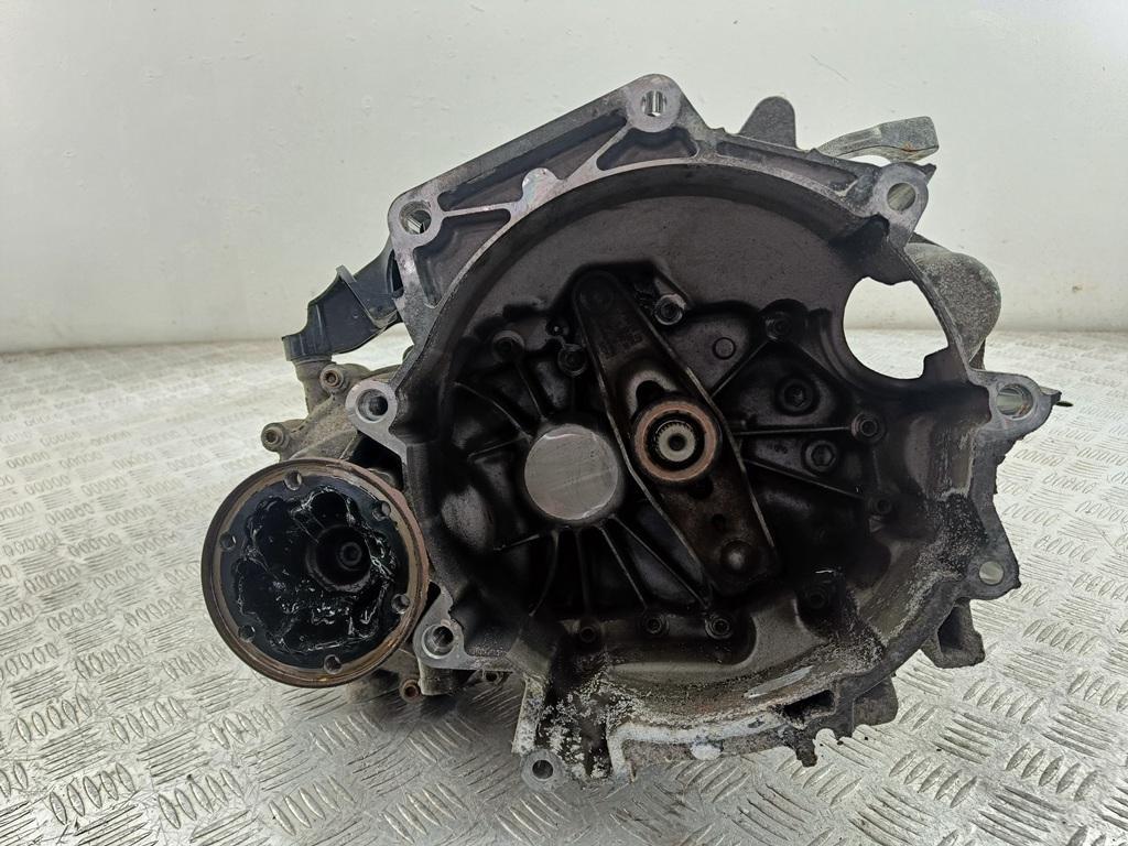 МКПП Skoda Fabia mk3 (NJ) 2015, 1.2 л., бензин, МКПП, белый, универсал, PED