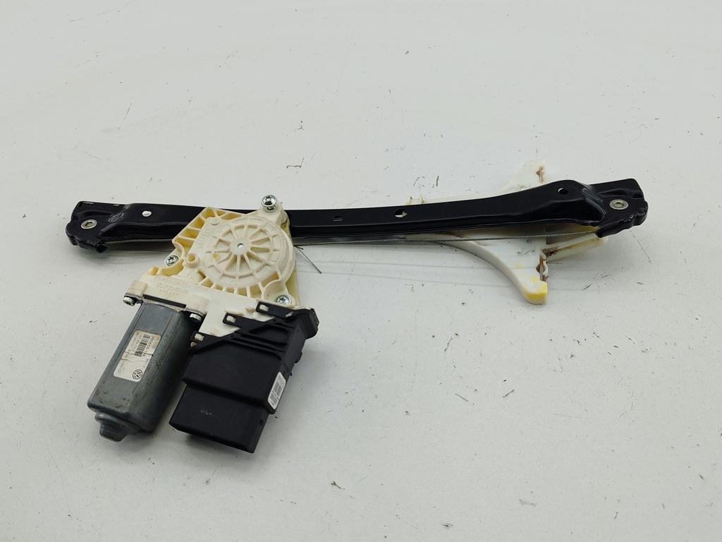 стеклоподъемник электрический задний левый Volkswagen Passat B6 2006, 2.0 л., бензин, МКПП, серый, седан
