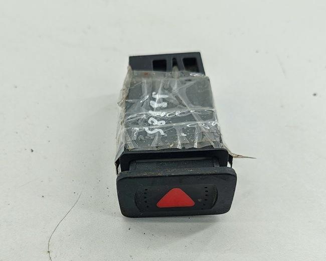 кнопка аварийной сигнализации Volkswagen Golf-4 2001, 1.9 л., дизель, МКПП, серый, универсал, 1J0953235J