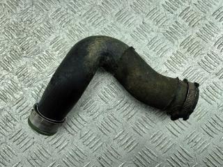 патрубок интеркулера Volkswagen Touareg 1 поколение 2006, 3.0 л., дизель, АКПП, серый, внедорожник 5 дв., 7L6145738A