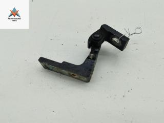 петля двери Volkswagen Touareg 1 поколение 2005, чёрный, внедорожник 5 дв., 7L0831402A