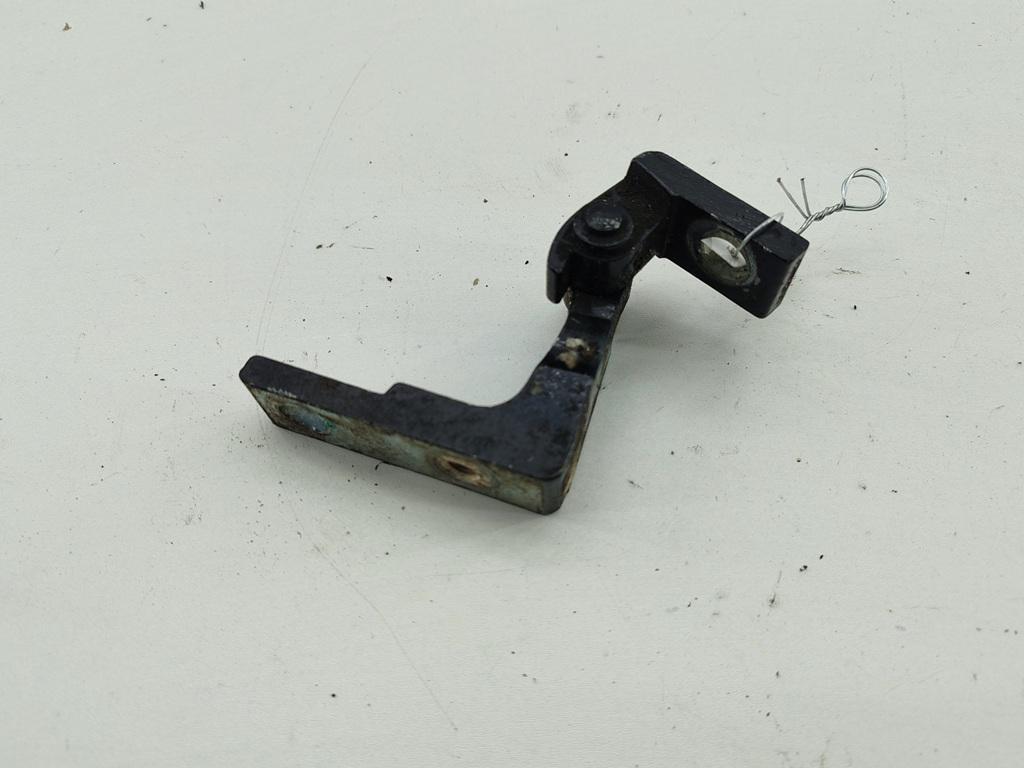 петля двери Volkswagen Touareg 2005, чёрный, внедорожник 5 дв., 7L0831402A