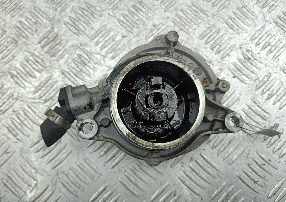 насос вакуумный BMW 3 E46 2002, 2.0 л., дизель, МКПП, зелёный, седан, 7787366