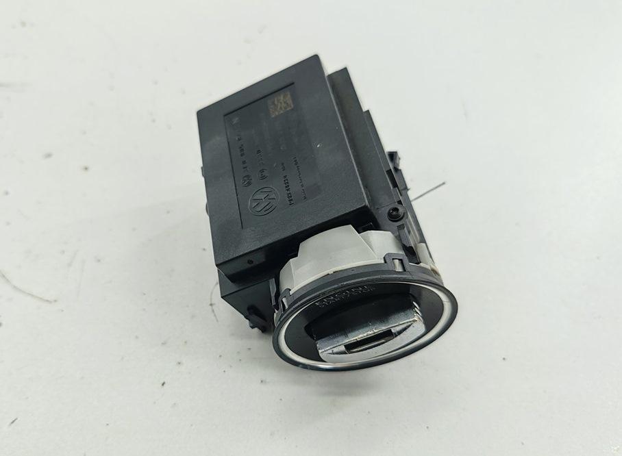 замок зажигания Volkswagen Passat B6 2005, 2.0 л., дизель, АКПП, серый, универсал, 3C0905843N