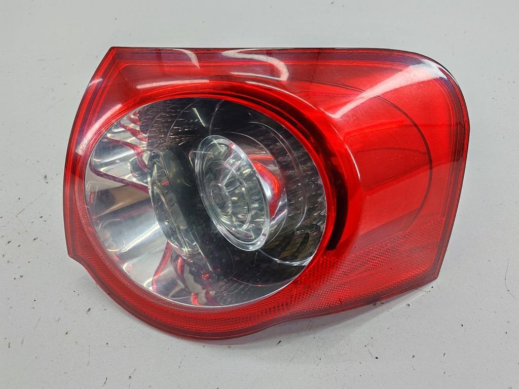 фонарь задний правый Volkswagen Passat B6 2005, 2.0 л., дизель, АКПП, серый, универсал, 3C9945096