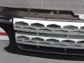 решетка радиатора Land Rover Discovery 4 поколение 2012, 3.0 л., SD V6, дизель, АКПП, внедорожник 5 дв. - фото №2