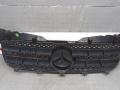 решетка радиатора Mercedes-Benz Sprinter 2 поколение (W906) 2007, 2.2 л., CDI 215/315/415, дизель, МКПП, микроавтобус - фото №4