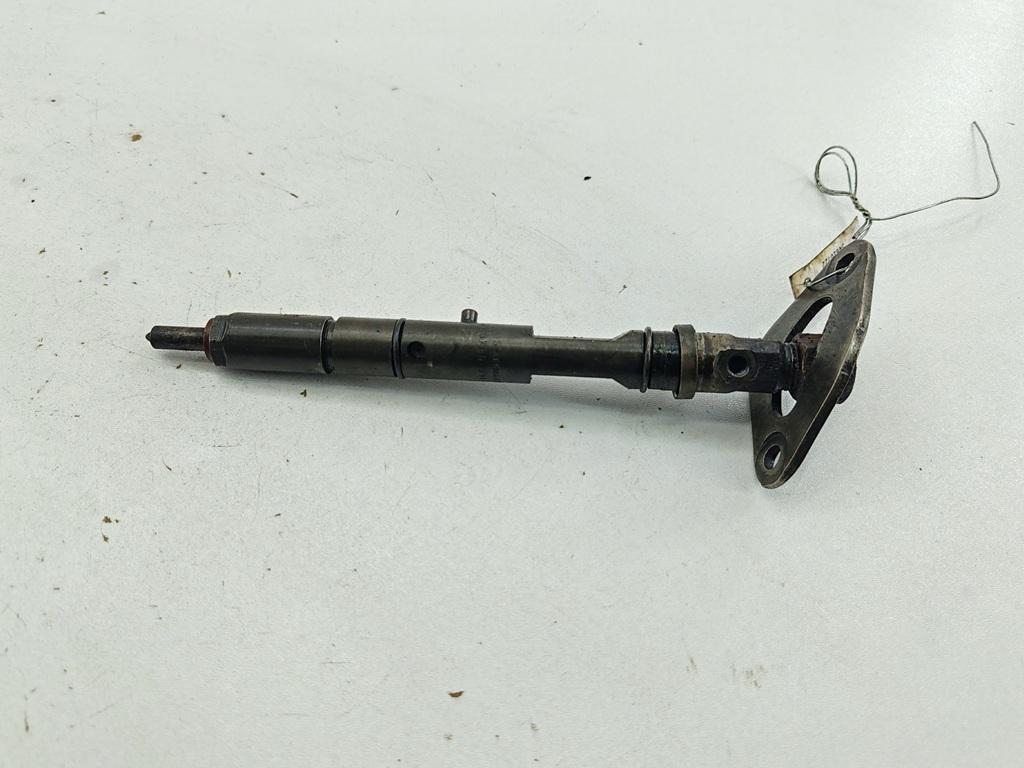 форсунка Audi A6 C5 2003, 2.5 л., дизель, МКПП, серый, универсал, 059130201G