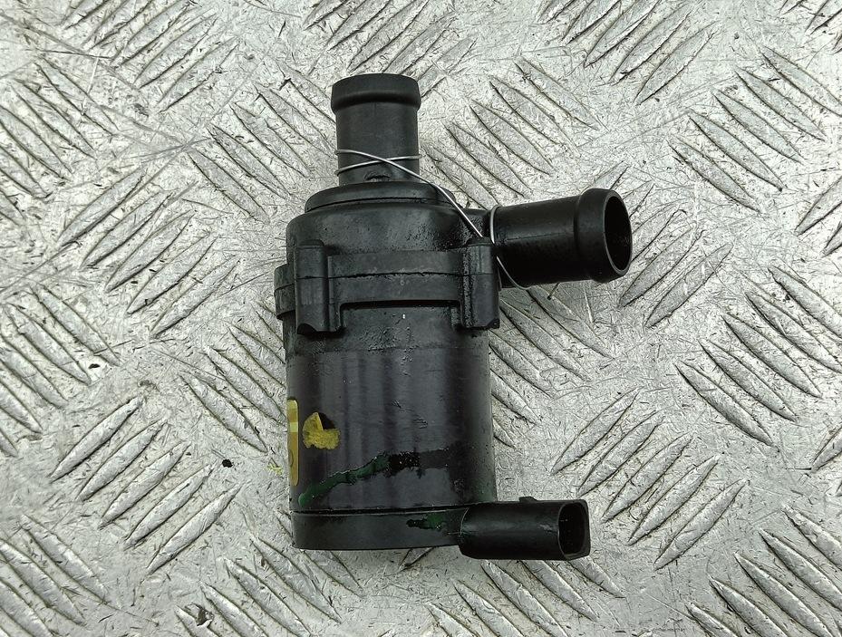 Насос водяной дополнительный Volkswagen Touareg 2007, 5.0 л., дизель, 7L0965561L