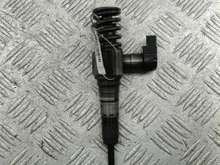 форсунка Volkswagen Passat B6 2007, 2.0 л., дизель, МКПП, чёрный, универсал, 030130073T
