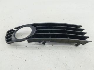 рамка фары противотуманной правой Audi A4 B6 2001, 2.0 л., бензин, МКПП, серый, универсал, 8E0807682A