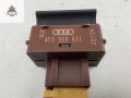 кнопка открытия багажника Audi A6 4F/C6 2004, 2.0 л., дизель, МКПП, чёрный, седан, 4F0959831 - фото №2