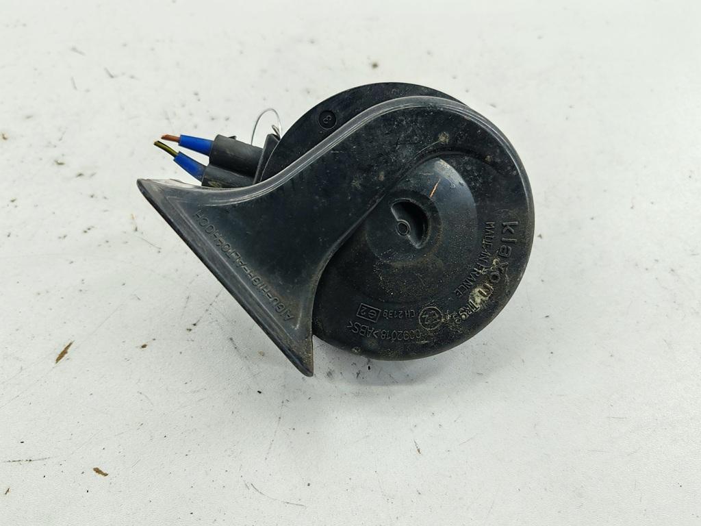 сигнал (клаксон) Audi A6 4B/C5 1998, 1.8 л., Ti, бензин, МКПП, чёрный, универсал, 0092018 - фото №1