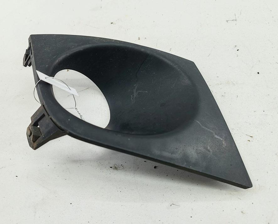 рамка фары противотуманной правой Nissan Tiida 2010, 1.6 л., бензин, МКПП, белый, хетчбэк 5 дв., 62256EM30A