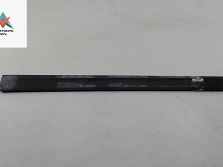 молдинг двери передней правой Audi A6 4F/C6 2004, 2.0 л., дизель, МКПП, чёрный, седан