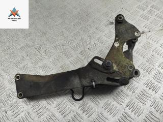 кронштейн гидроусилителя Audi 80 8C/B4 1994, 1.6 л., бензин, МКПП, синий, универсал, 048145387A, 050145531, 026145385A