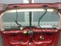 крышка багажника Land Rover Freelander 2 поколение [2-й рестайлинг] 2013, 2.2 л., D TD4, дизель, МКПП, внедорожник 5 дв. - фото №9