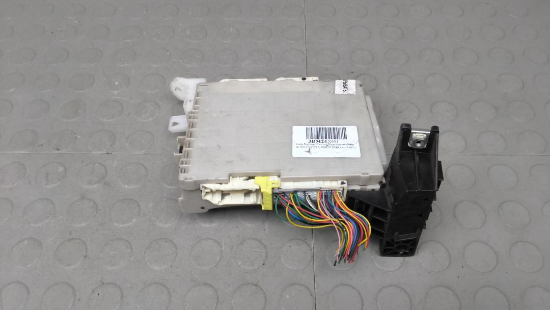 Блок управления BCM (Body Control Module) Toyota Prius 2013, 1.8 л., бензин, АКПП, хетчбэк 5 дв., 8922147380