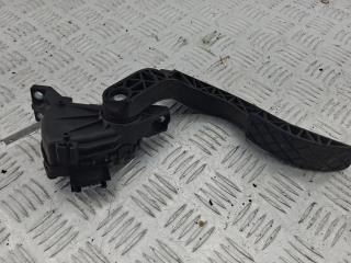 педаль Audi A4 B6 2004, 2.0 л., бензин, МКПП, чёрный, универсал, 8E1721523C