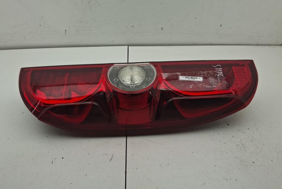 фонарь задний правый Fiat Doblo 2012, 1.3 л., дизель, МКПП, белый, фургон, 20370748